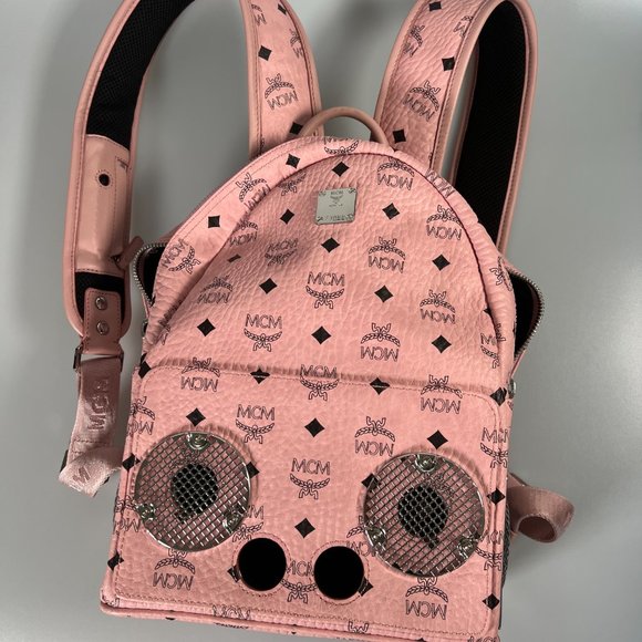 MCM Wizpak Built-in Speaker Vistos Sound System Bag Backpack | LIMITED EDITION - Picture 2 of 4